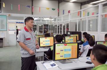 煙臺某學校開設飛機維修與計算機信息技術咨詢服務專業